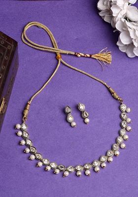 Gold Gold Plated Pear Shape Kundan Studded Short Jewellery Set