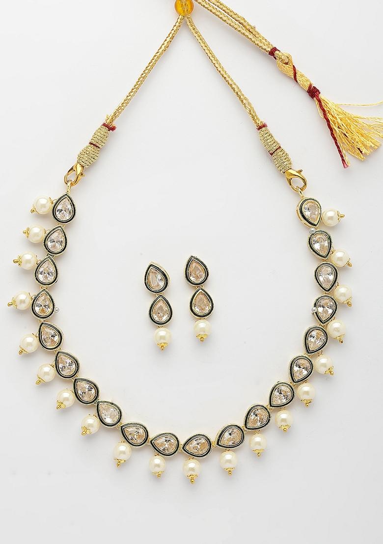 Gold Gold Plated Pear Shape Kundan Studded Short Jewellery Set