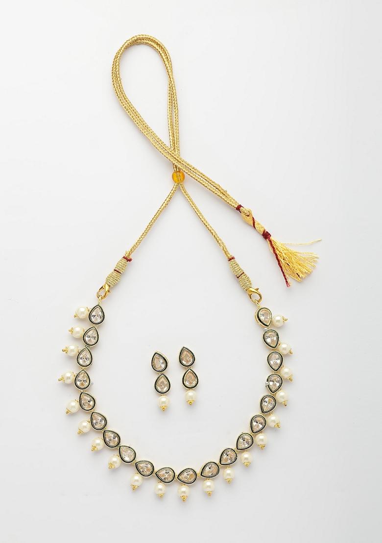 Gold Gold Plated Pear Shape Kundan Studded Short Jewellery Set