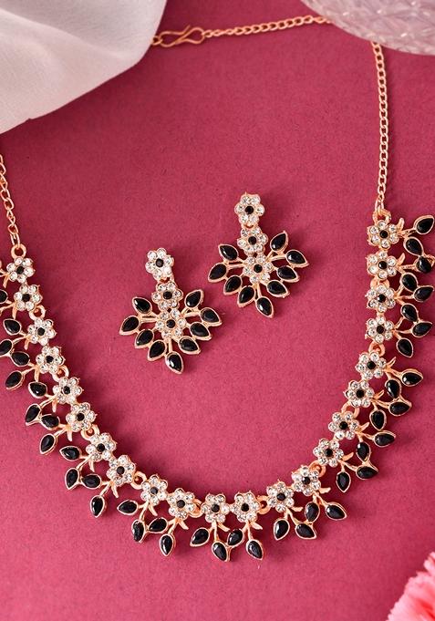 Black Stone Studded Necklace Set