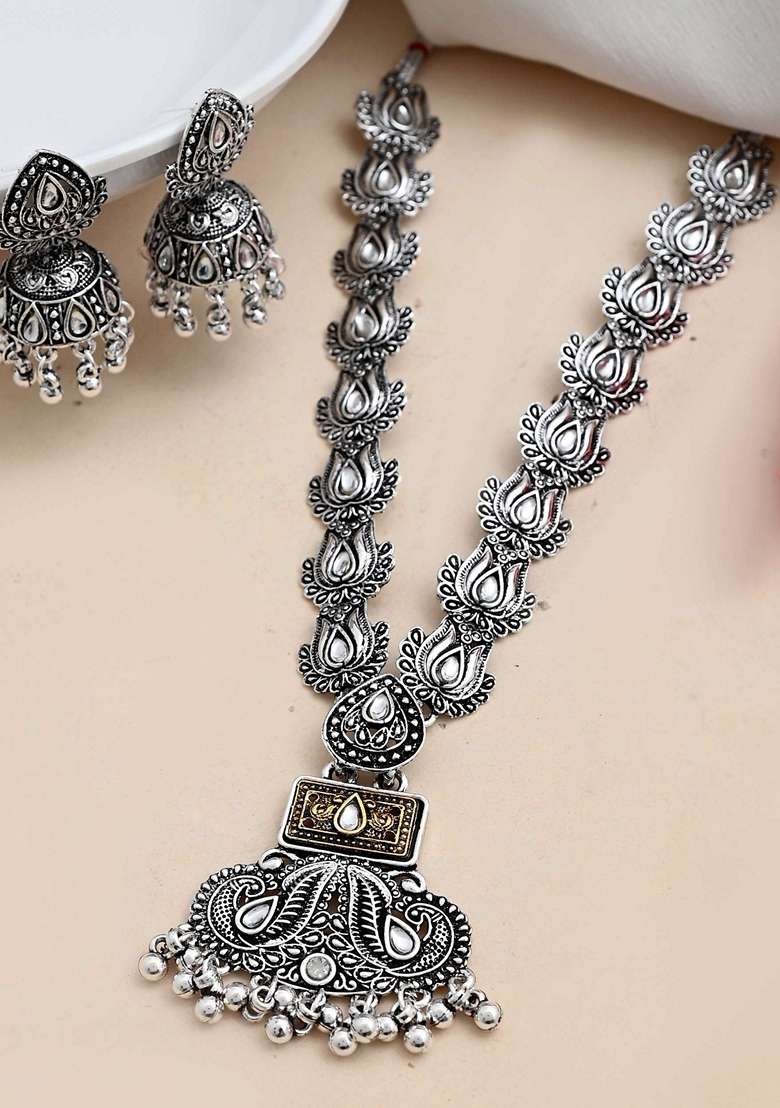 Silver Dual Toned Oxidized Necklace With Earrings Set - Indya