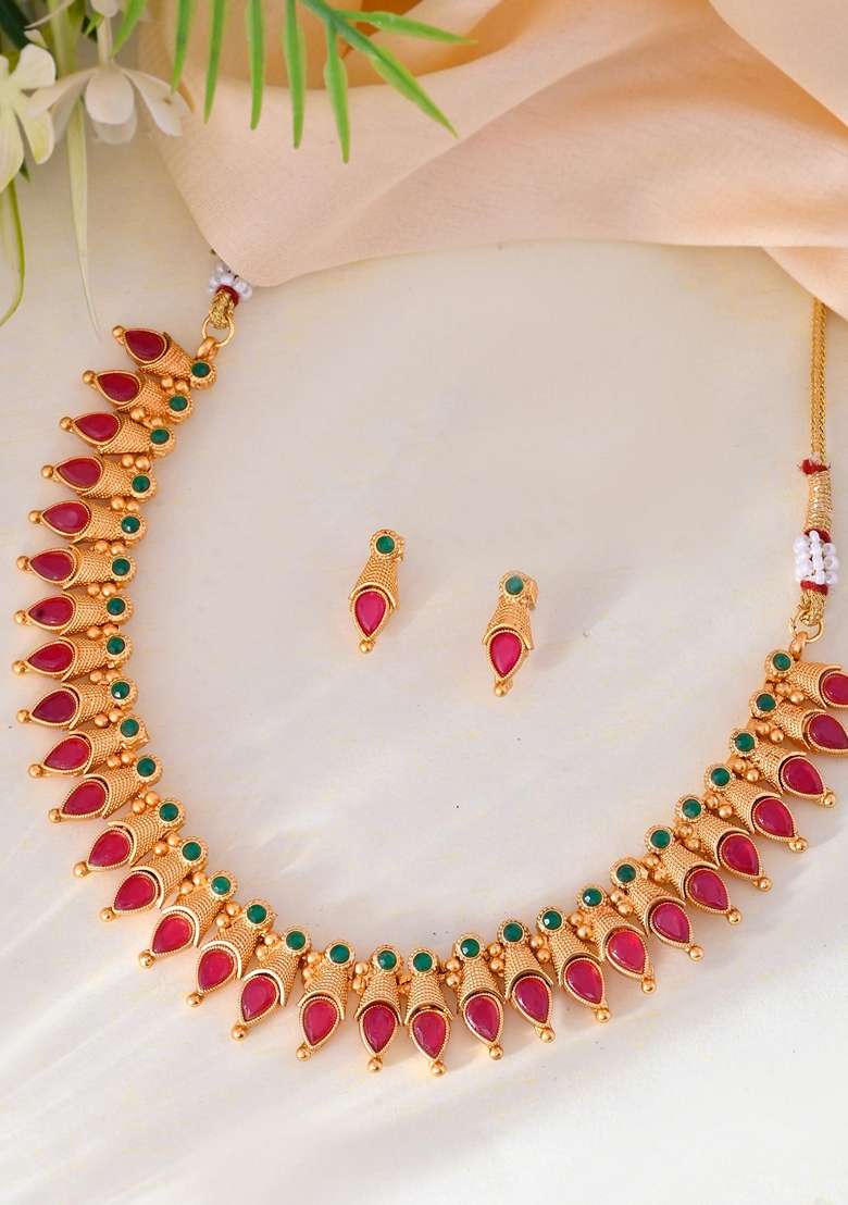 Gold Plated Tear Drop Shaped Designed Necklace With Earrings Set - Indya