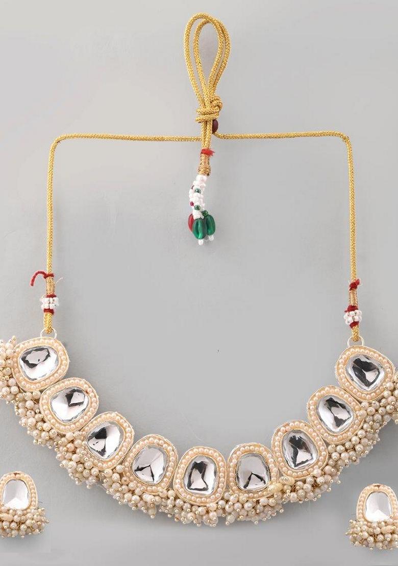 Gold Plated Kundan Studded Choker And Earrings Set