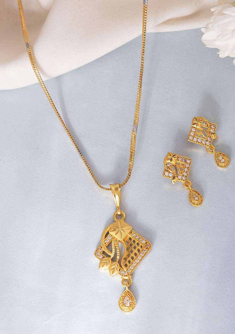 Gold Plated Ad Stone Studded Geometrical Design Chain Set - Indya