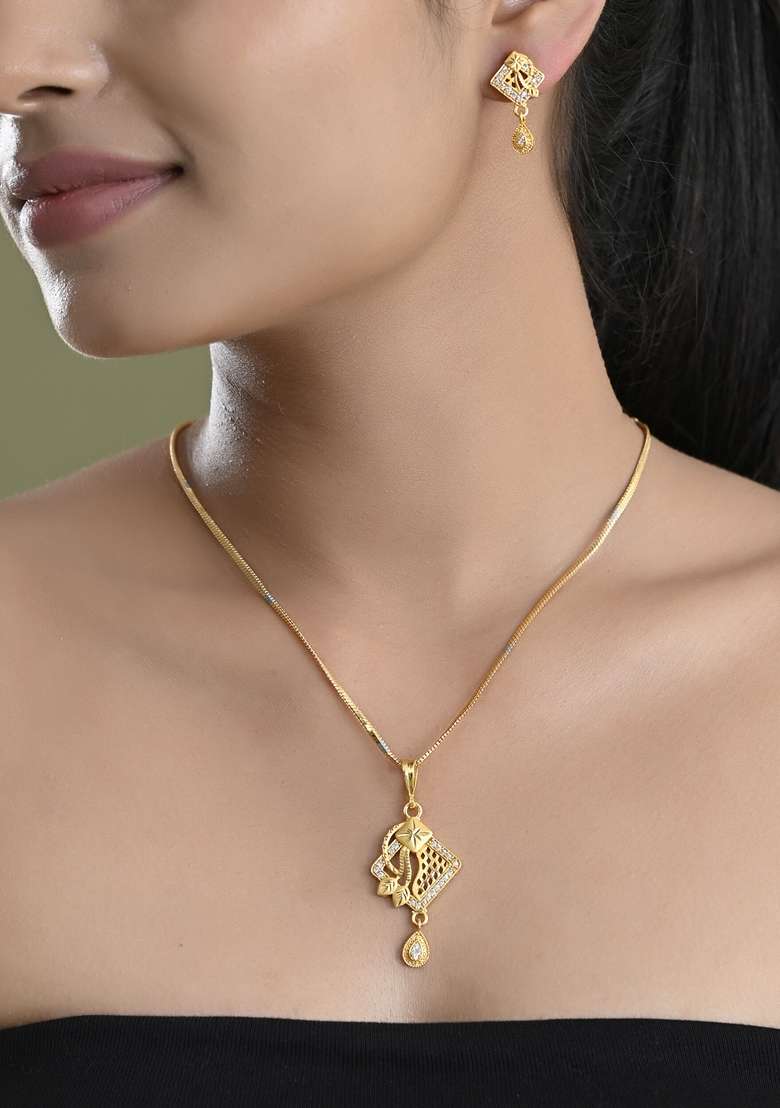 Gold Plated Ad Stone Studded Geometrical Design Chain Set - Indya