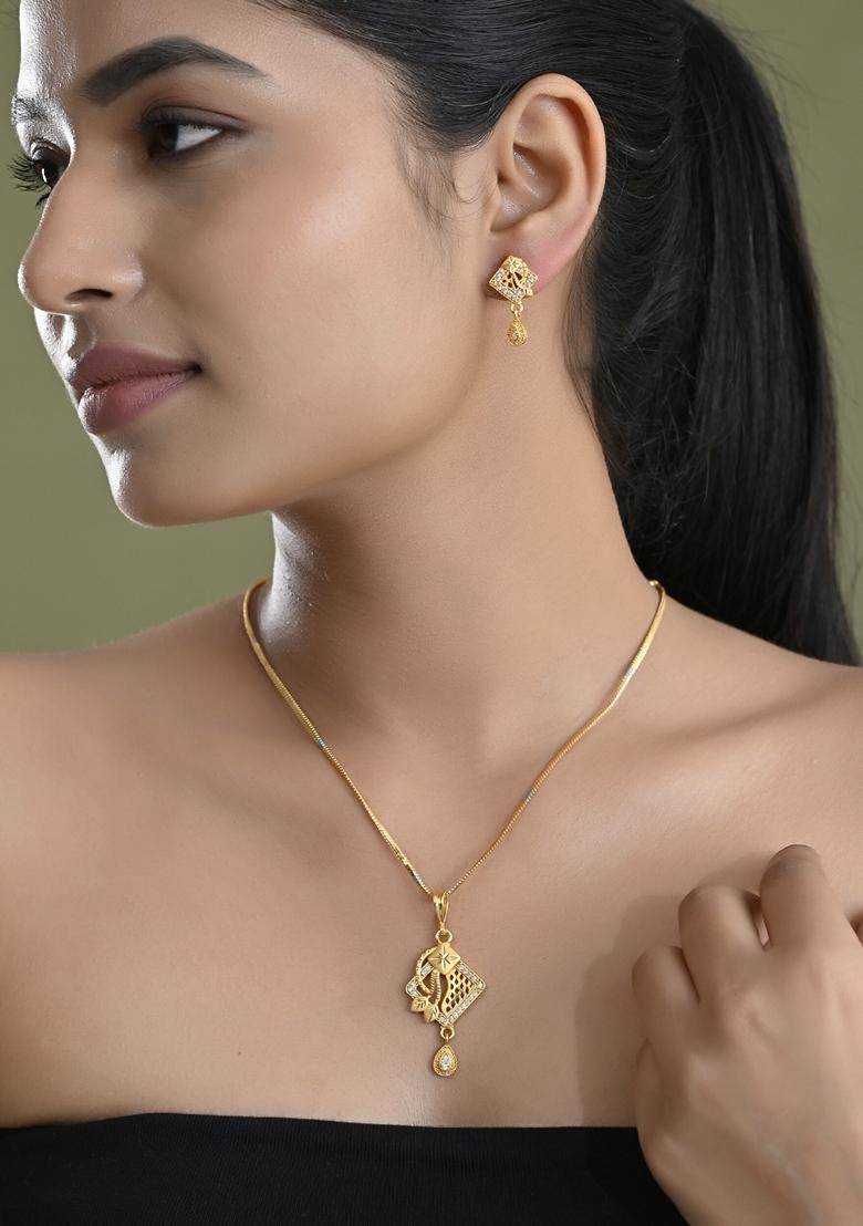 Gold Plated Ad Stone Studded Geometrical Design Chain Set