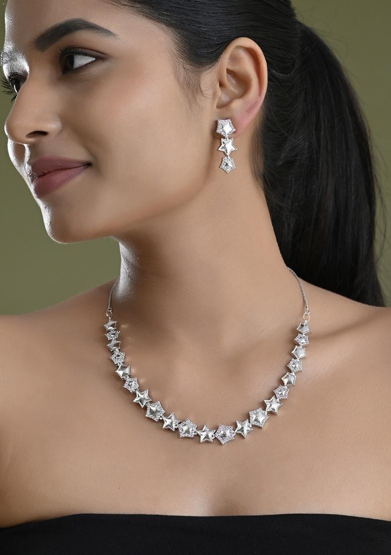 Silver Plated Star Shaped Necklace With Earrings Set