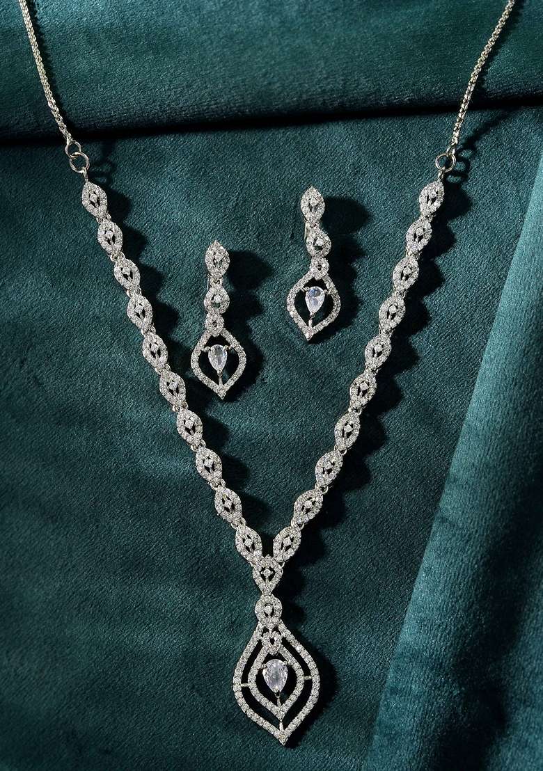 Silver Plated Tear Drop Shaped Ad Necklace With Earrings Set - Indya