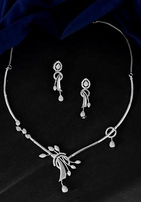 Silver Toned Stylish Ad Studded Necklace Set