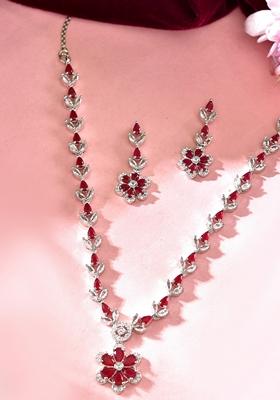 Maroon Marron Stone Floral Ad Necklace Set