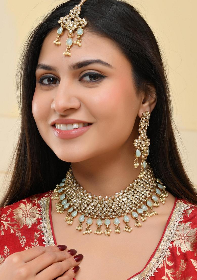 Gold Stone Studded With Classic Choker Set