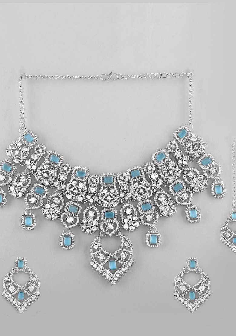 Light Blue Ad Studded Necklace With Earrings And Mangtikka - Indya