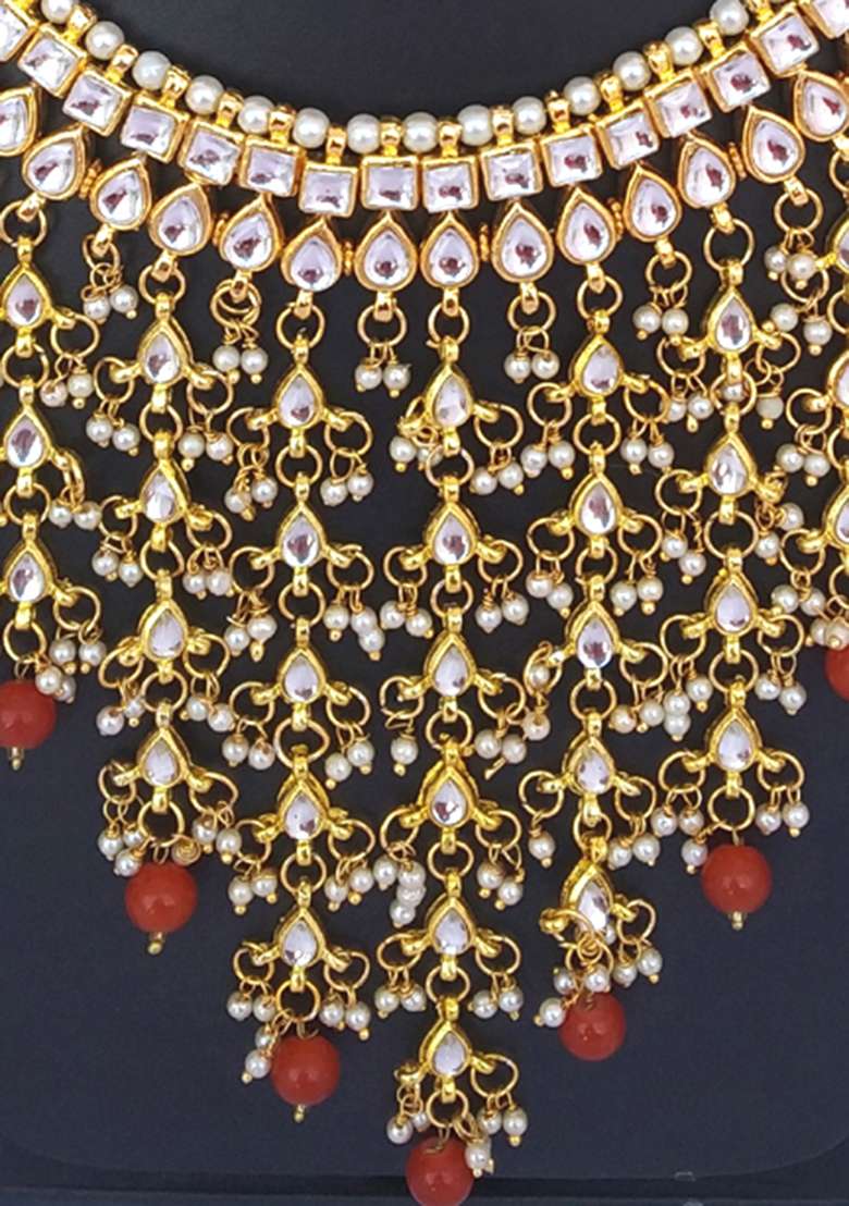 Red Kundan Stone Work Alloy Necklace Set - Indya