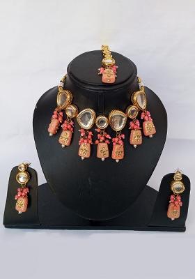 Light Pink Kundan Stone Work Alloy Jewellery Set