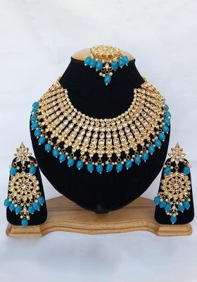 Cream Kundan Stone Work Alloy Jewellery Set
