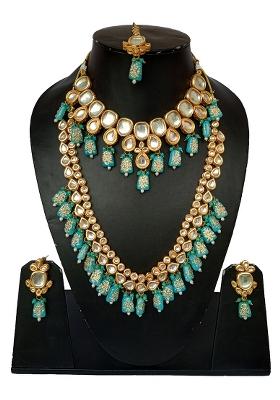 White Kundan Stone Work Alloy Jewellery Set