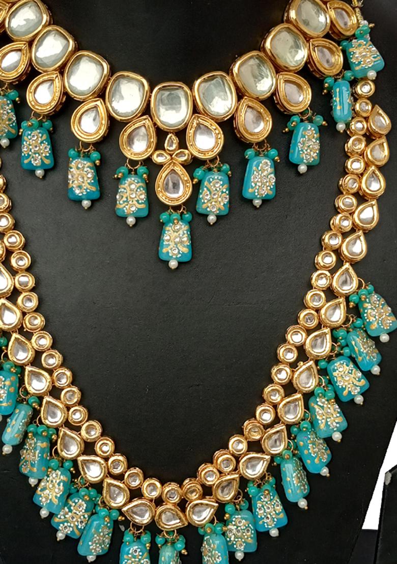 White Kundan Stone Work Alloy Jewellery Set