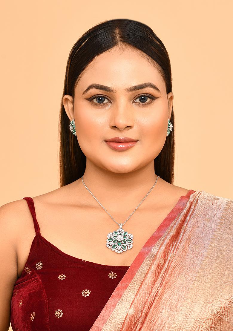 Green 1 Designer Pendant With 1 Pair Of Earring And Gold Plated Chain Jewellery Set