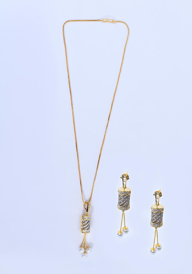 White 4 Designer Pendant With 1 Pair Of Earring And Gold Plated Chain Jewellery Set