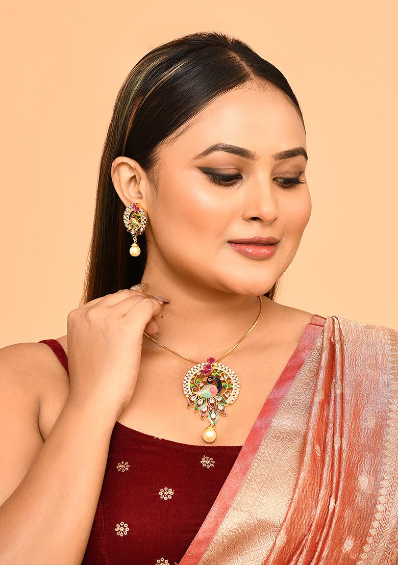 Multi 5 Designer Pendant With 1 Pair Of Earring And Gold Plated Chain Jewellery Set