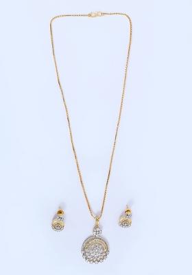 White 8 Designer Pendant With 1 Pair Of Earring And Gold Plated Chain Jewellery Set