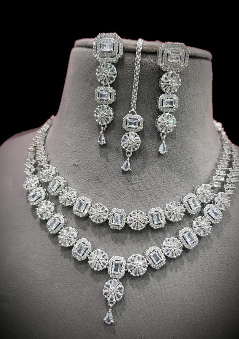 White Silver Plated Ad Necklace Set