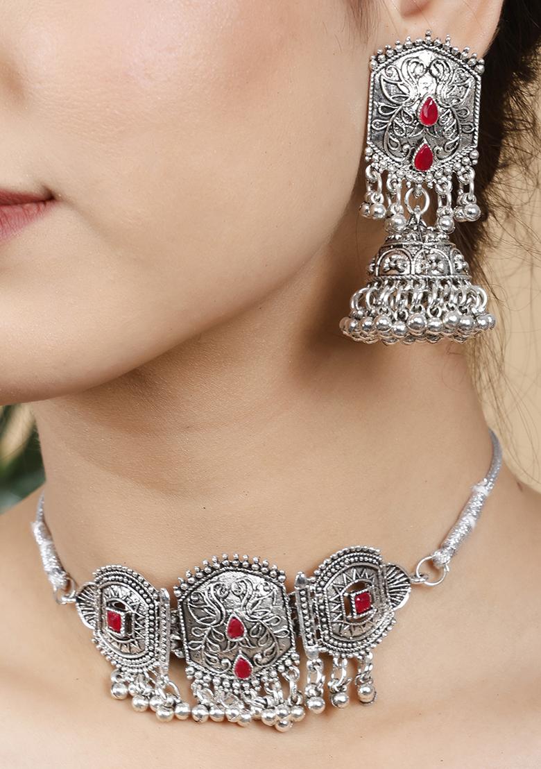 Maroon Silver Plated Alloy Choker Set