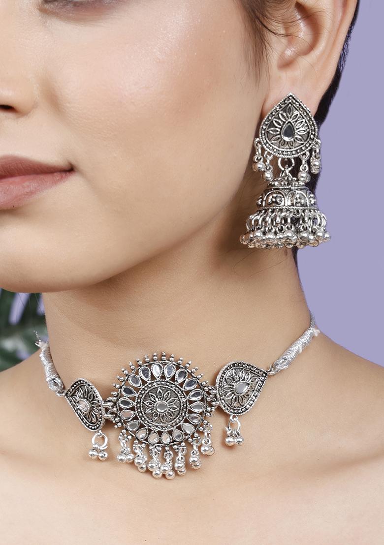 Grey Silver Plated Alloy Choker Set