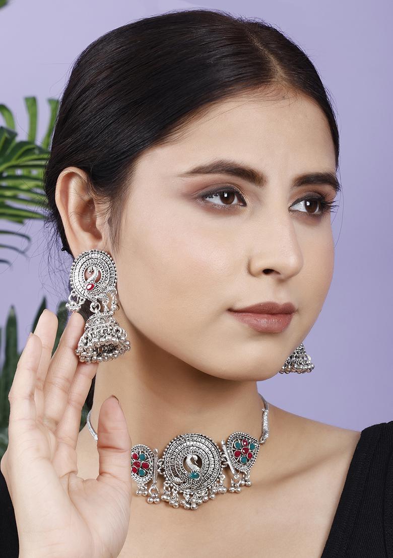 Green And Maroon Silver Plated Alloy Choker Set