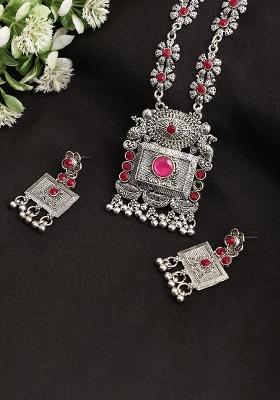 Maroon Silver Plated Alloy Necklace Set
