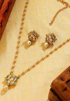 22Kt Gold Plated Floral Kundan Pearl Chain Necklace Set