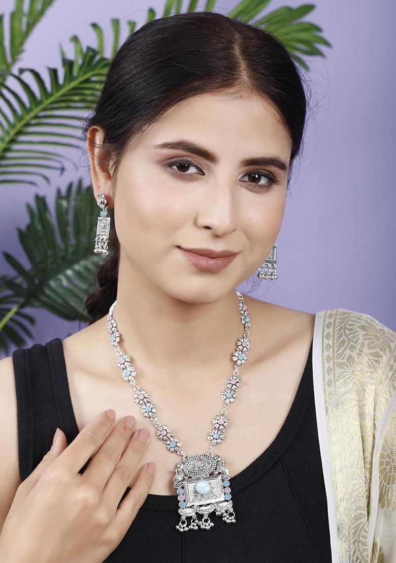 Silver Plated Multi Choker Alloy Necklace Set