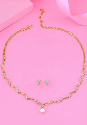 White Studded Gold Plated Necklace Set