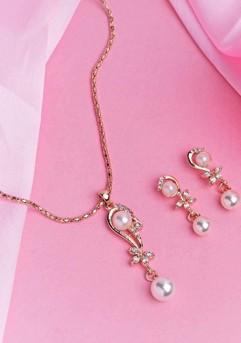 White Studded Gold Plated Necklace Set