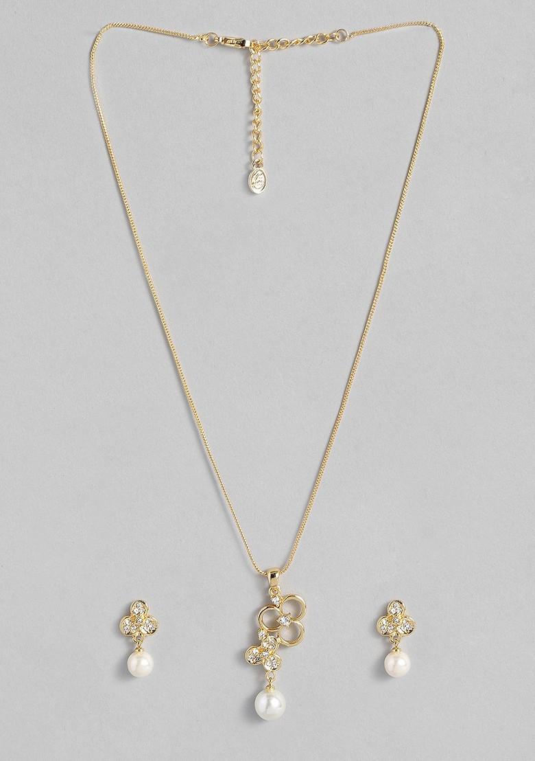 White Crystals Gold Plated Necklace Set