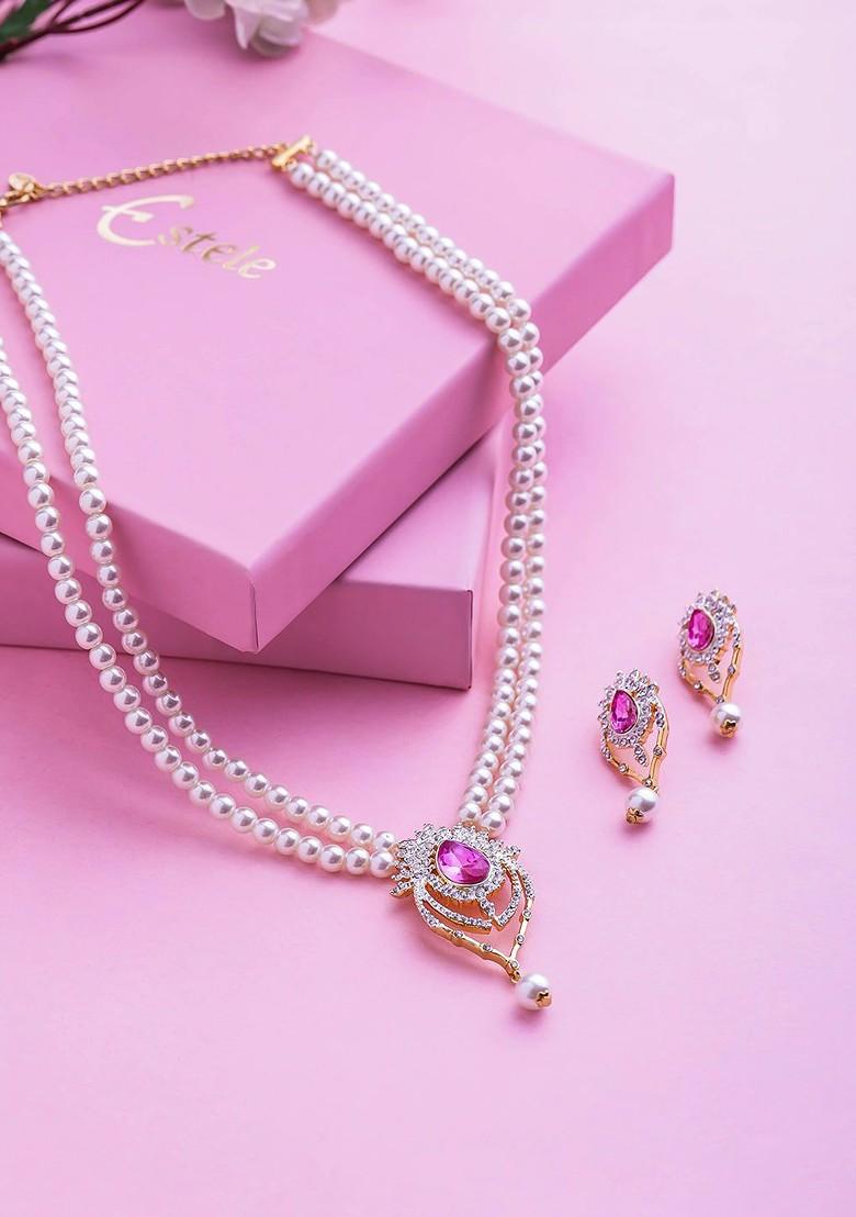 White Studded Gold Plated Necklace Set