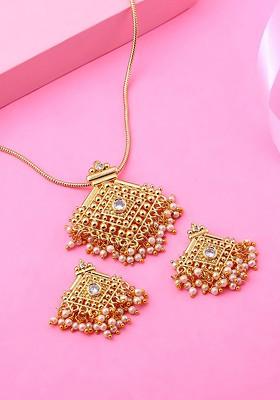 White Studded Gold Plated Necklace Set
