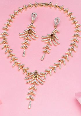White Studded Gold Plated Necklace Set