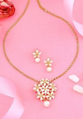 White Crystals Gold Plated Necklace Set