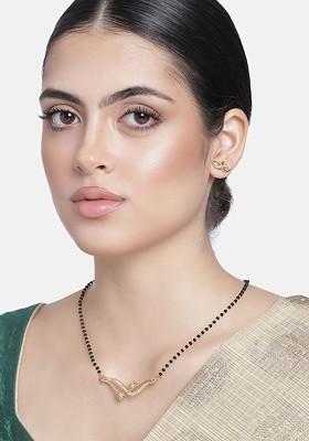 Gold Crystals Gold Plated Necklace Set