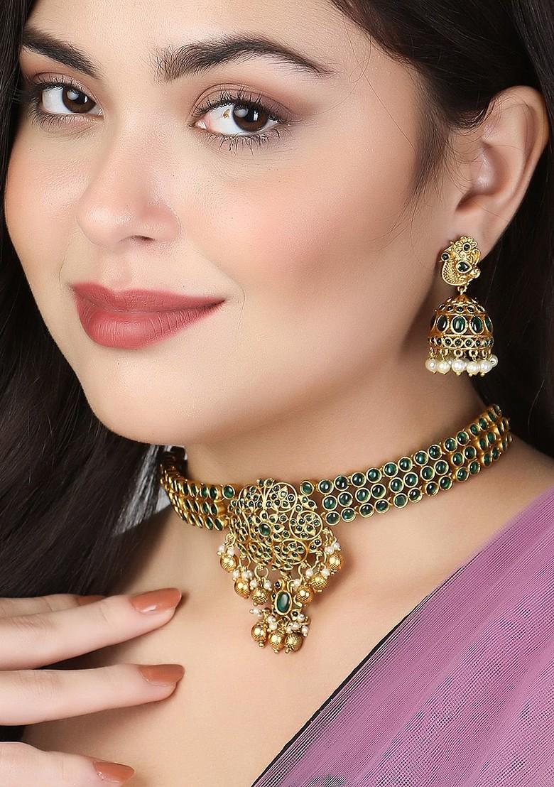 Gold Stone Studded And Beaded Gold Plated Jewellery Set