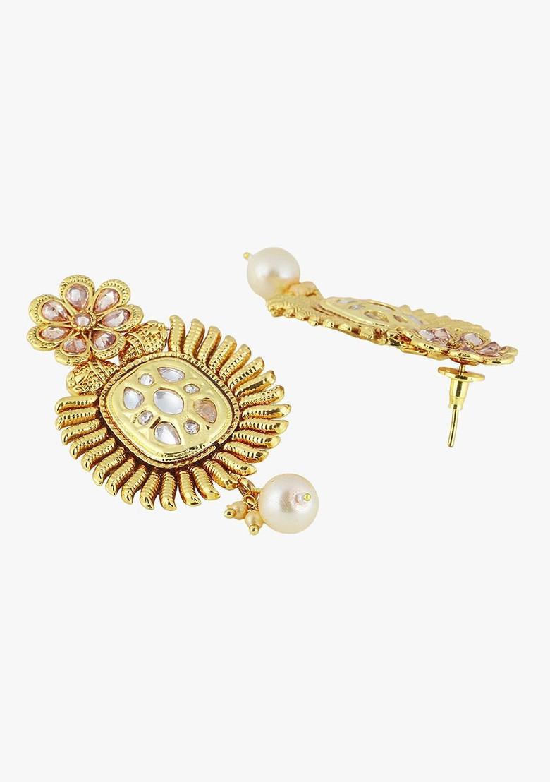 Gold Studded  And Beaded  Gold Plated Jewellery Set