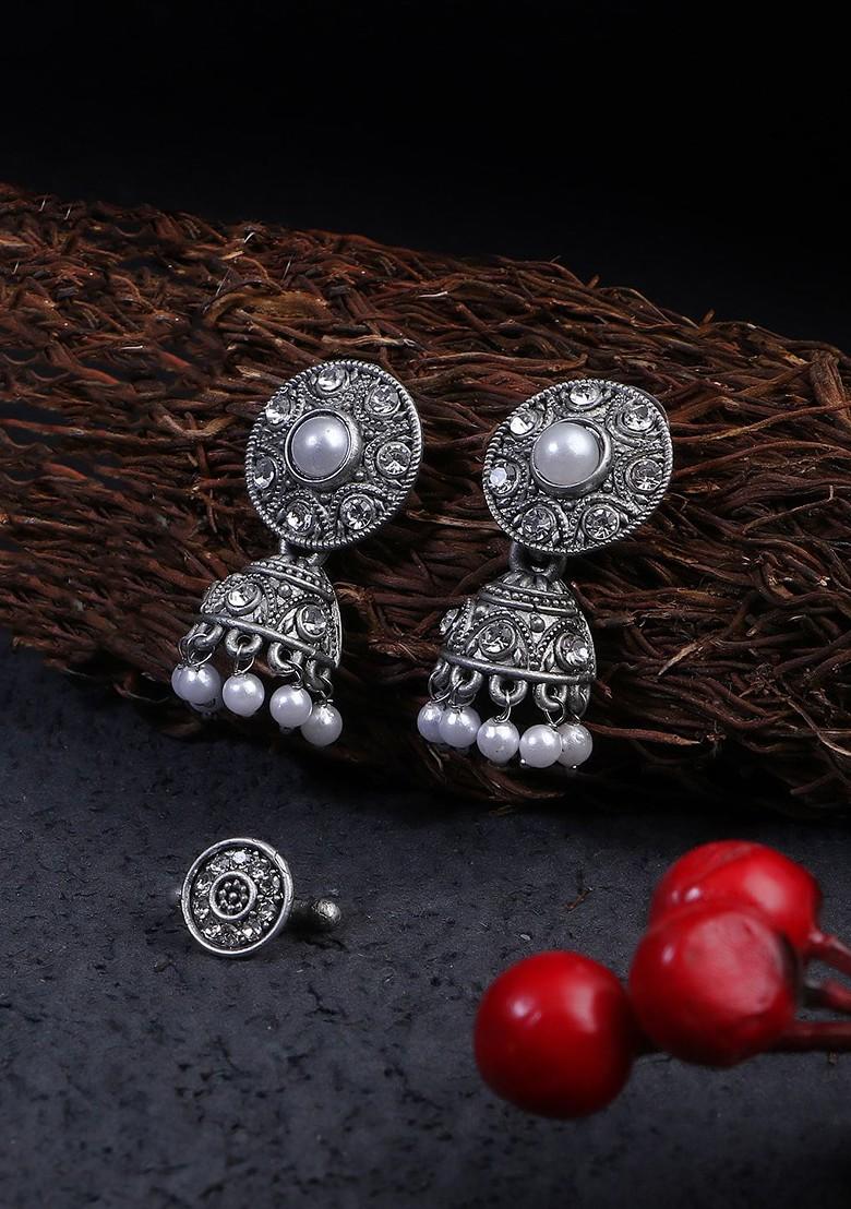Silver Stone Studded And Beaded Silver Plated  Jewellery Set