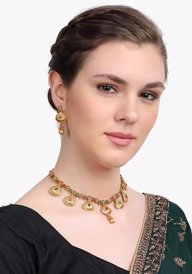 Gold Stone Studded And Beaded Gold Plated Jewellery Set