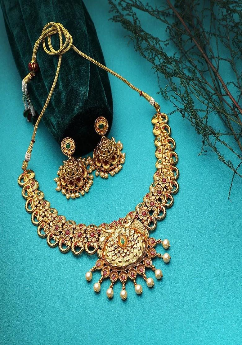 Gold Stone Studded And Beaded Gold Plated Jewellery Set