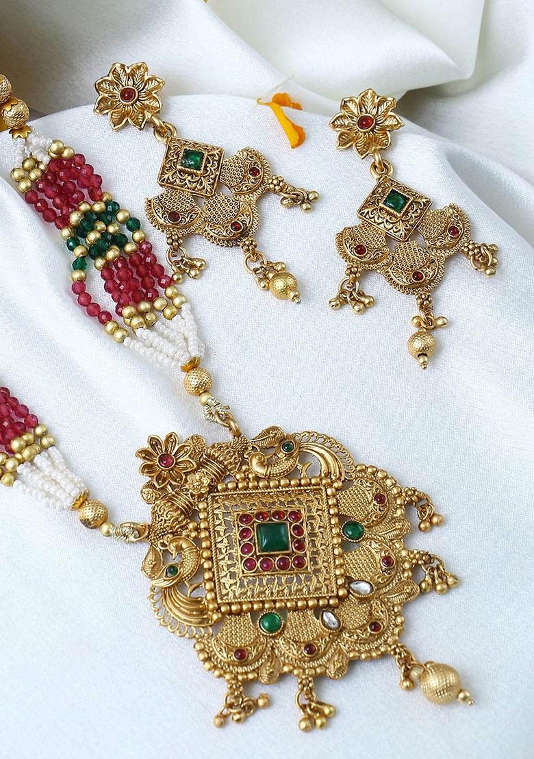 Gold Stone Studded And Beaded Gold Plated Jewellery Set