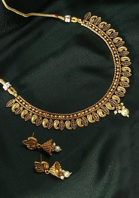 Gold Leaf Shaped Studs Gold Plated Jewellery Set