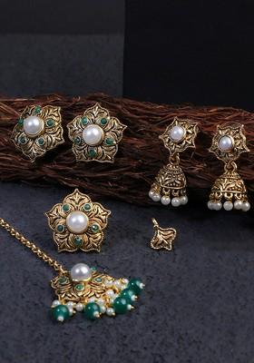 White Stone Studded And Beaded Gold Plated Jewellery Set