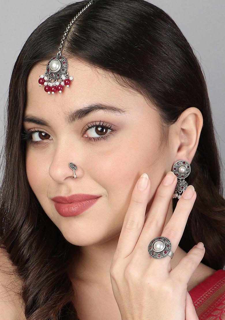 White Stone Studded And Beaded Silver Plated  Jewellery Set