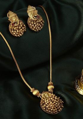 Gold Stone Studded  Gold Plated Jewellery Set